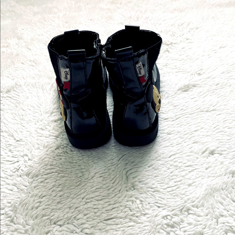 Girls shoes
